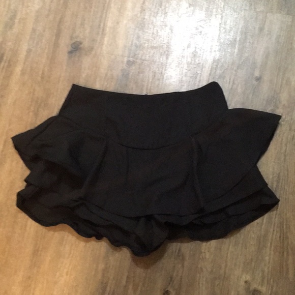 A/X Paris Black Ruffle Skirt - Picture 3 of 4